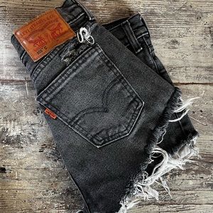 Levis 505 C orange tab black denim cut off frayed shorts waist size 28